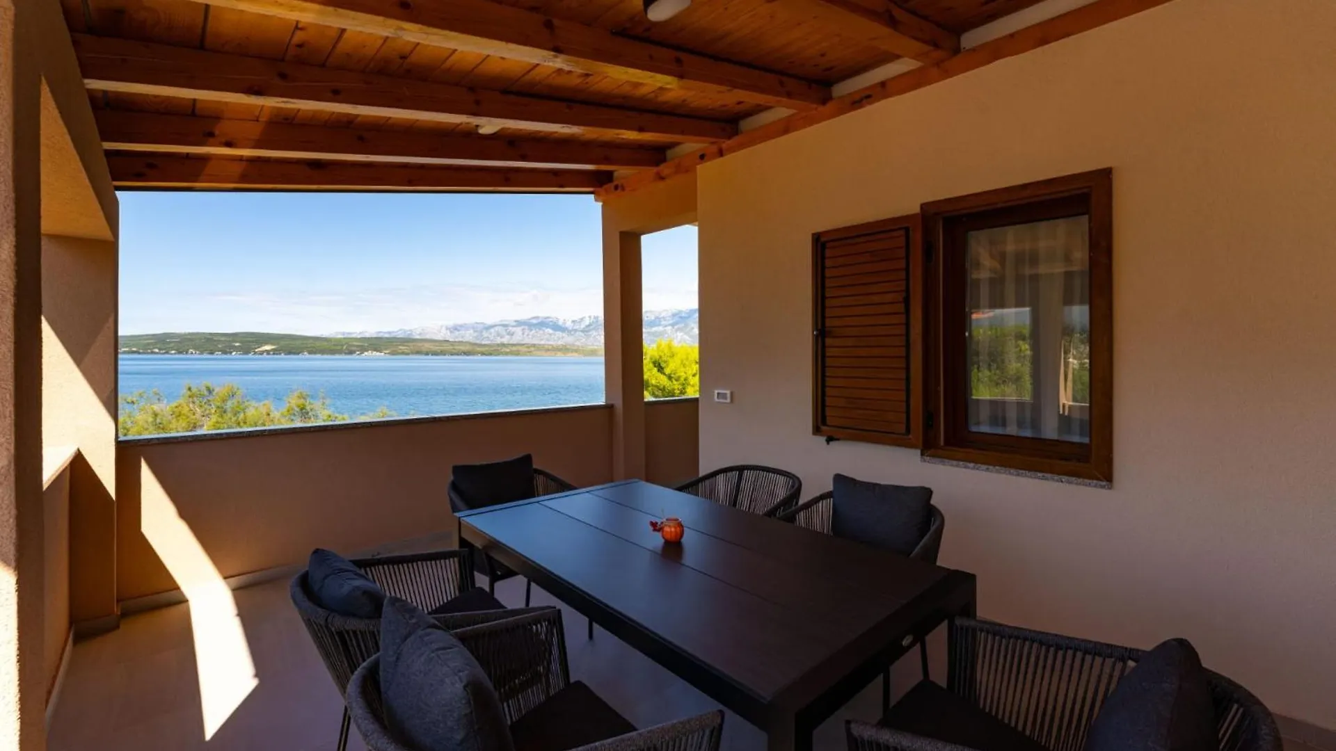 Holiday Home Lorena 노비그래드달마샤